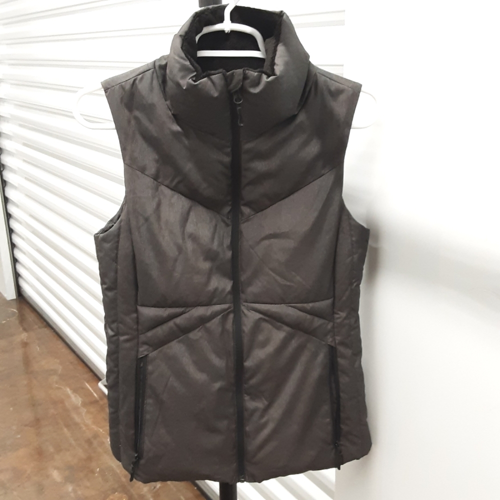 Champion Women's Black Puffer Vest Size Small